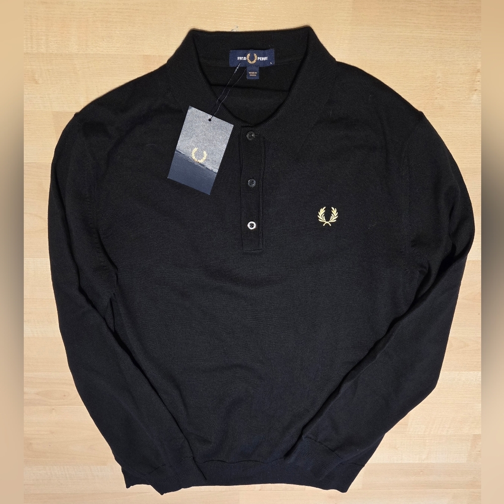 Fred Perry Classic knitted shirt Style: K4535. Col: Black